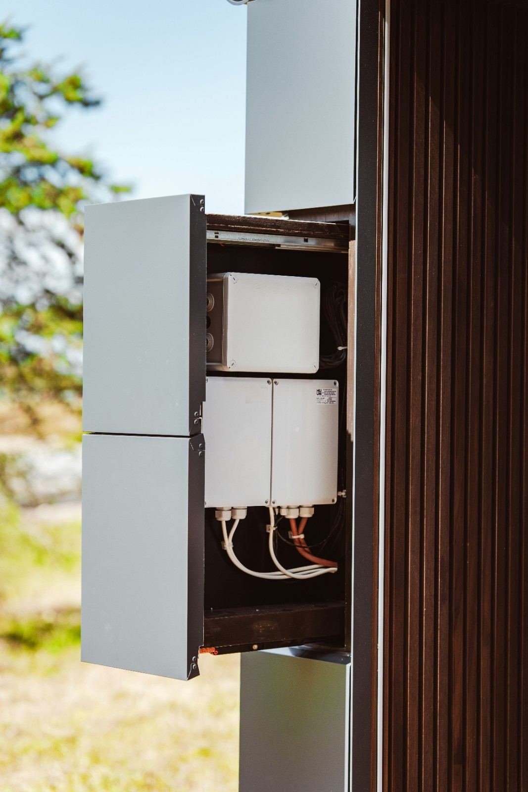 Generator transfer switch and electrical equipment in West Palm Beach, FL